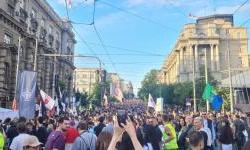 Kontradiktorne poruke iz Moskve vezano za proteste u Srbiji: Da li Rusija zaista okreće leđa Vučiću?