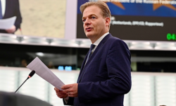 Parlamentarna skupština Saveta Evrope poziva međunarodnu zajednicu da više ne priznaje Putinov legitimitet kao predsednika posle 2024