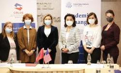 Vajzat dhe gratë në politikat e sigurisë, zëvendësministrja e Mbrojtjes: Kemi rritur përfaqësimin e tyre në FA