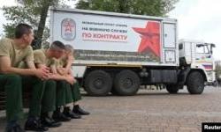 'Drunk? Sign Here': Russia Recruits Intoxicated Men As Military Manpower Crisis Peaks