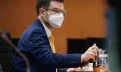 Međunarodno pravo dopušta isporuku naoružanja Ukrajini, kazao nemački ministar