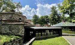 Spa Baths Wastewater to Heat Schools