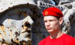 Behind the Lines: Russia’s Brainwashing of Teenagers in Occupied Ukraine