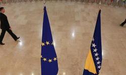 EU leaders invite Bosnia to membership talks in historic step