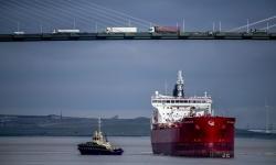 Russian Oil Revenues Decline Despite Active Shadow Fleet and Higher Oil Prices